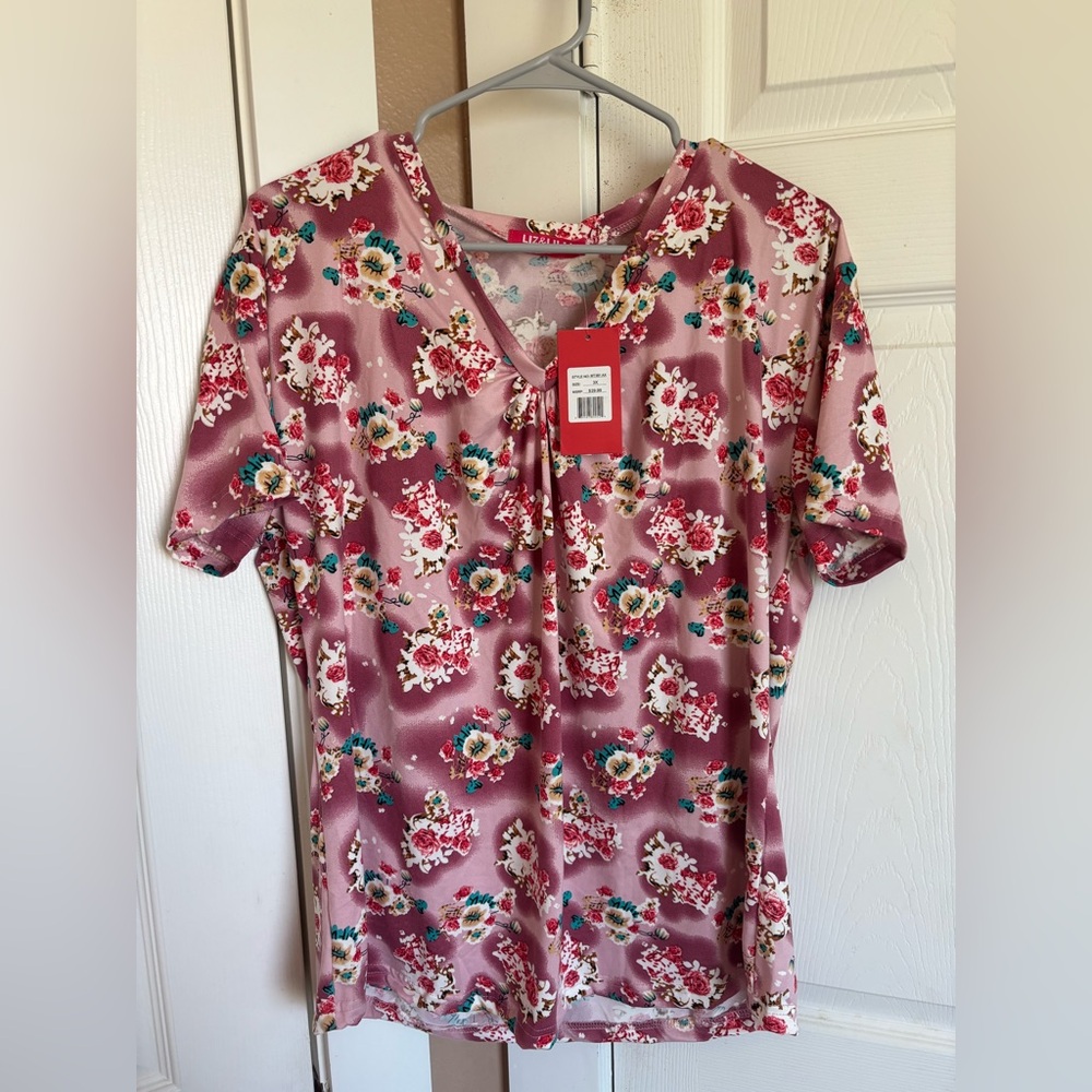 NWT Rose Floral Top